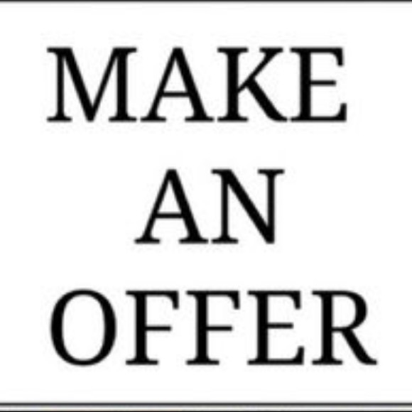 Brand new Coach wristlet/makeup bag - Picture 5 of 5